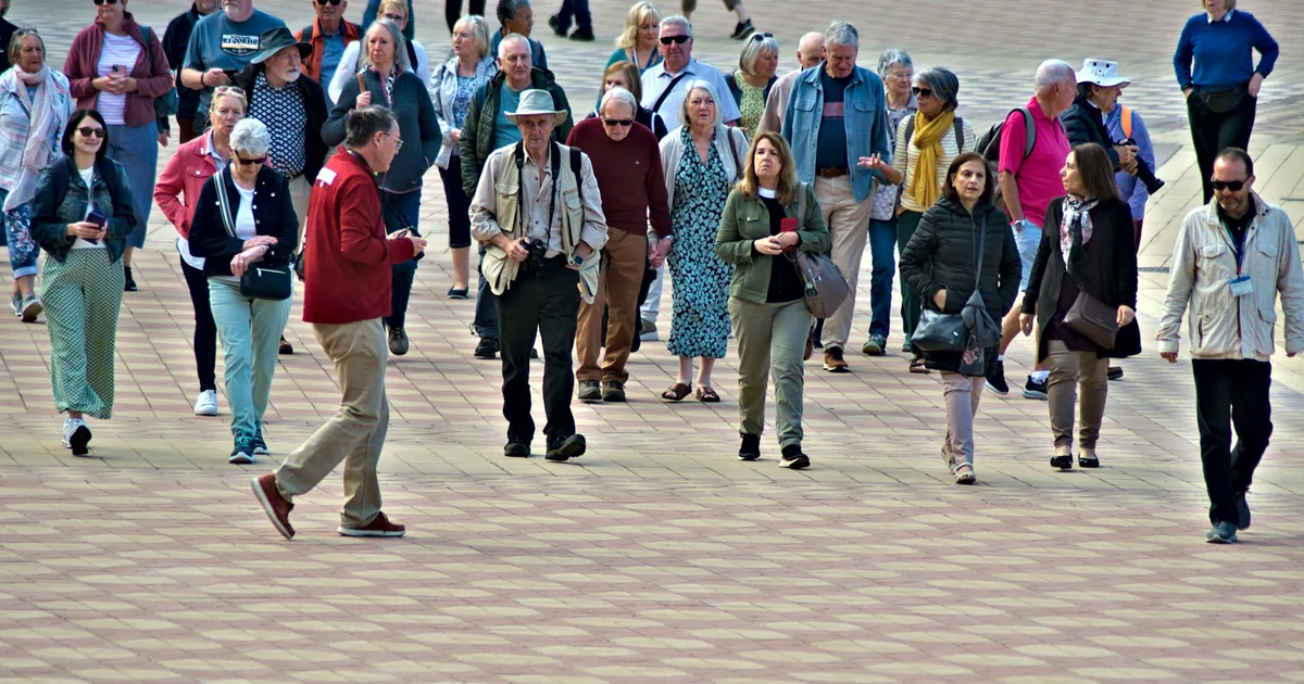 City walking tour in Berlin — symbolic image for an LGBTQ+ tour